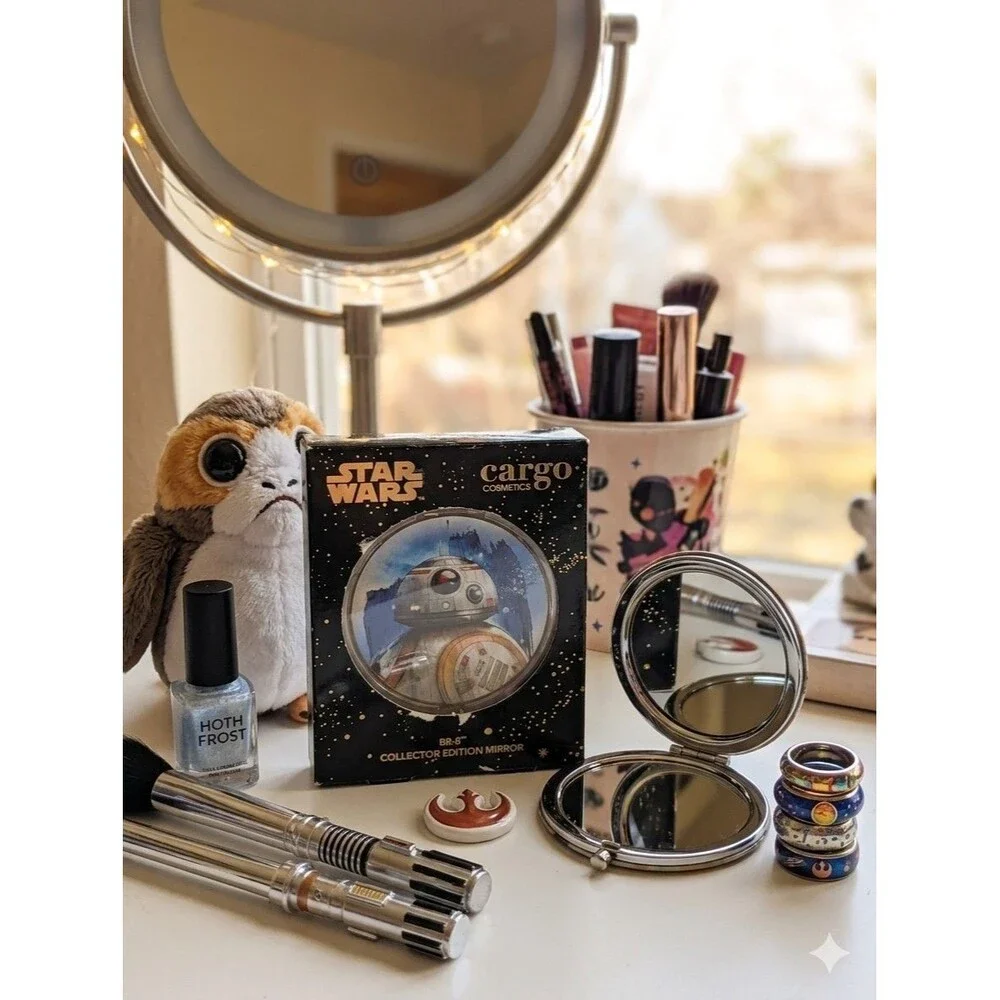Cargo Cosmetics Star Wars Limited Edition BB-8 Collector Compact Mirror NIB
